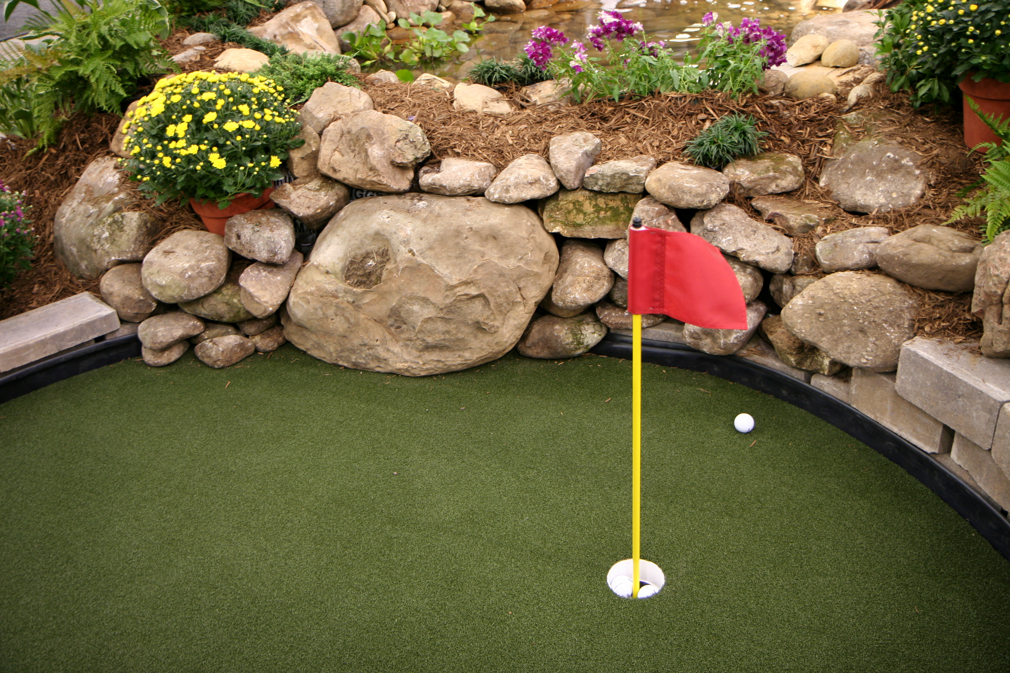 Things To Do Mini Golf